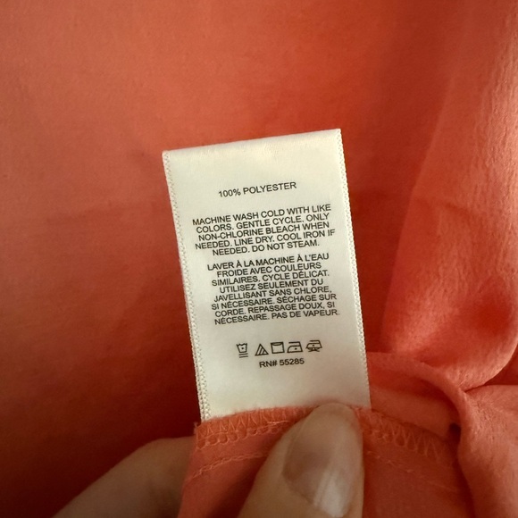 Express V-Neck Gramercy Tee in Coral NWT - Picture 5 of 6